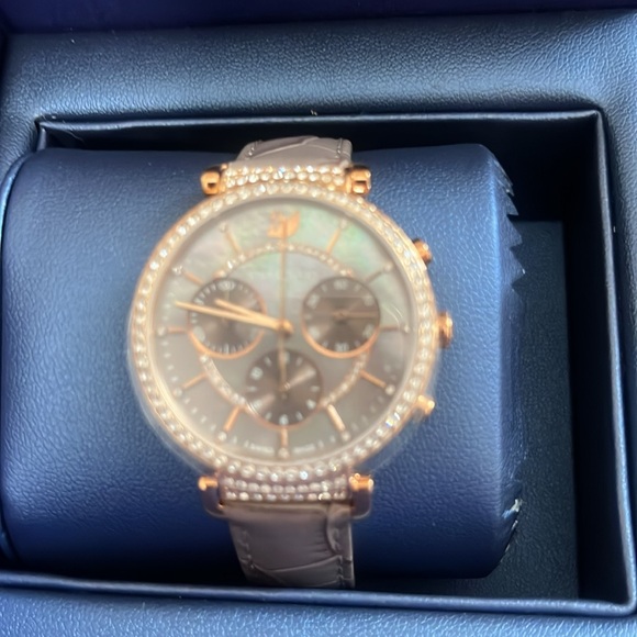 NIB Swarovski Passage Chrono gray band, rose gold watch - Picture 6 of 9